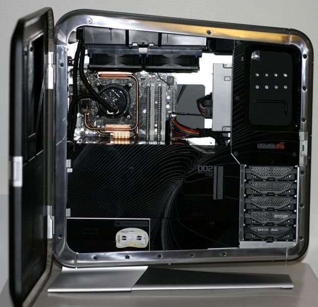 文件:Hp-blackbird-002-open-full.jpg